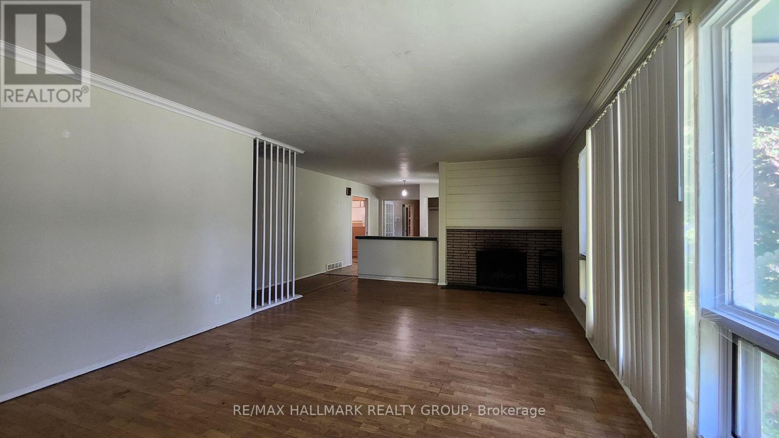 Photo 8 of 447 Roger Road, Ottawa ON
