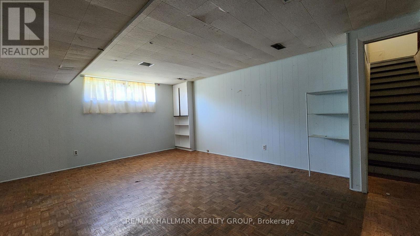 Photo 26 of 447 Roger Road, Ottawa ON
