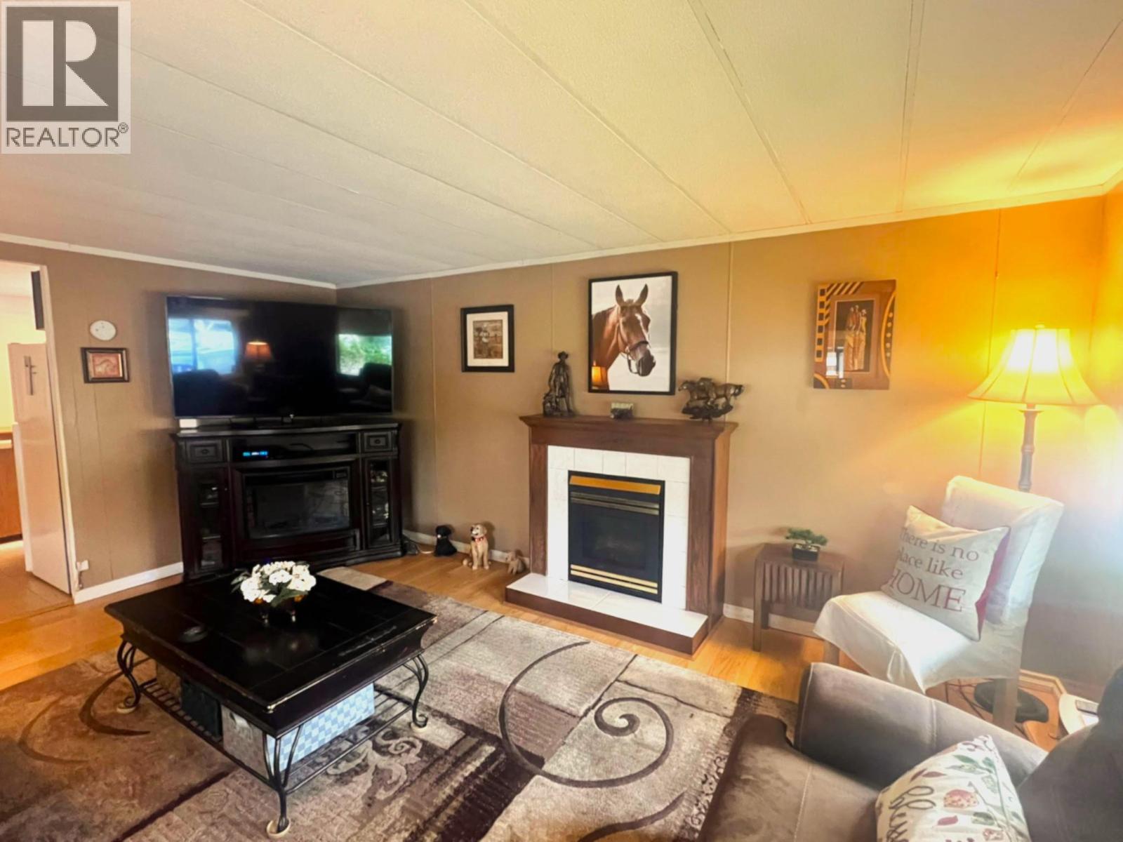 197 1999 97 Highway South, Kelowna