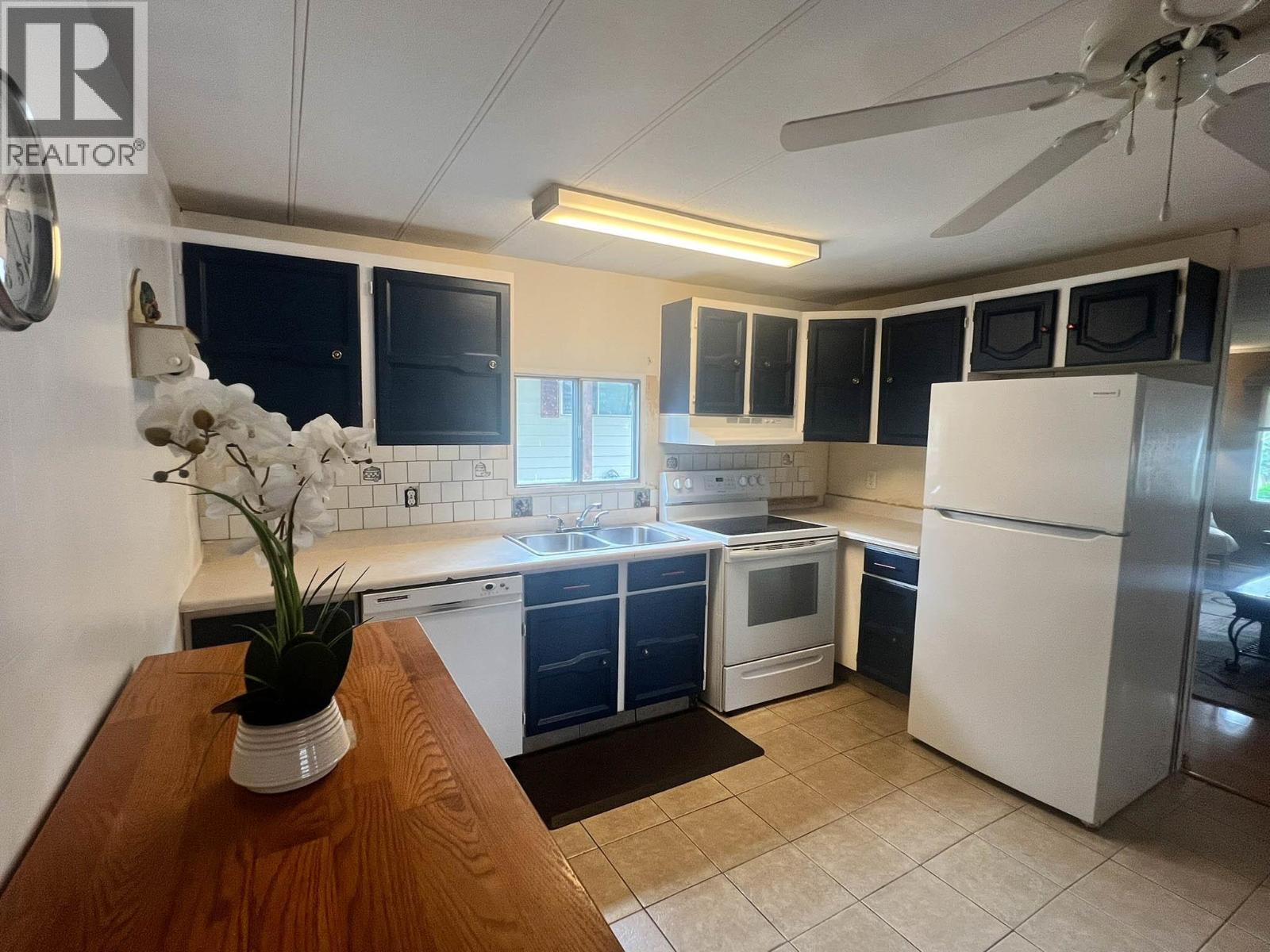 197 1999 97 Highway South, Kelowna