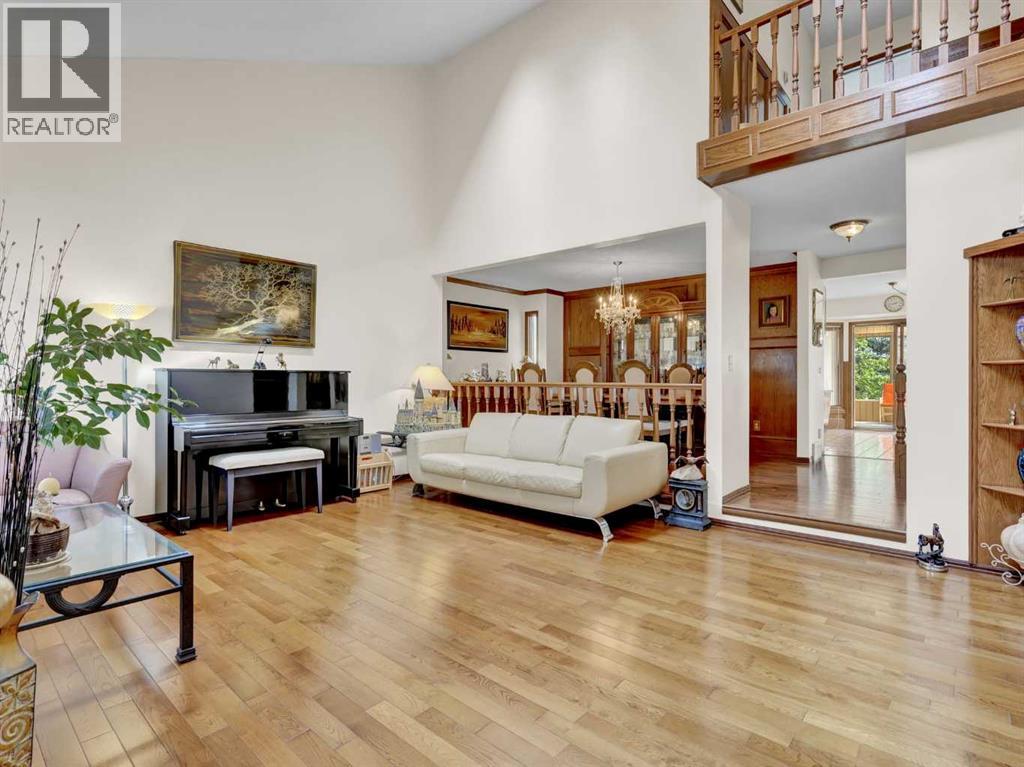 Single Family House for Sale in  Hawkcliff Way NW Hawkwood Calgary 