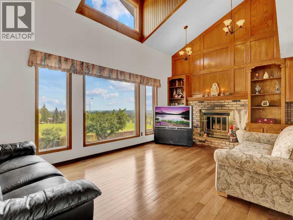 Single Family House for Sale in  Hawkcliff Way NW Hawkwood Calgary 