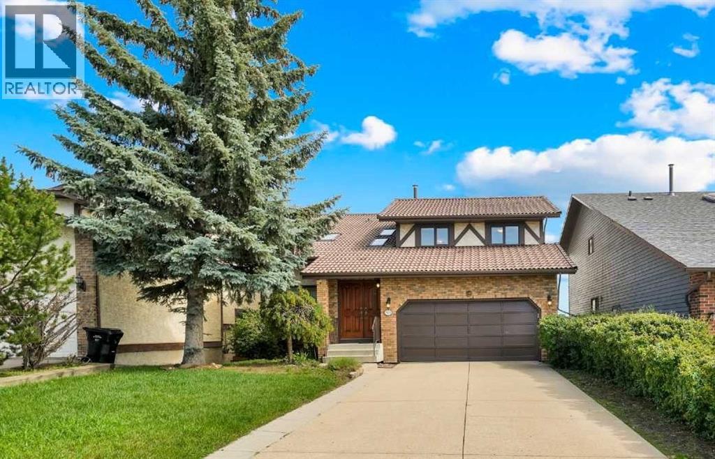 Single Family House for Sale in  Hawkcliff Way NW Hawkwood Calgary 
