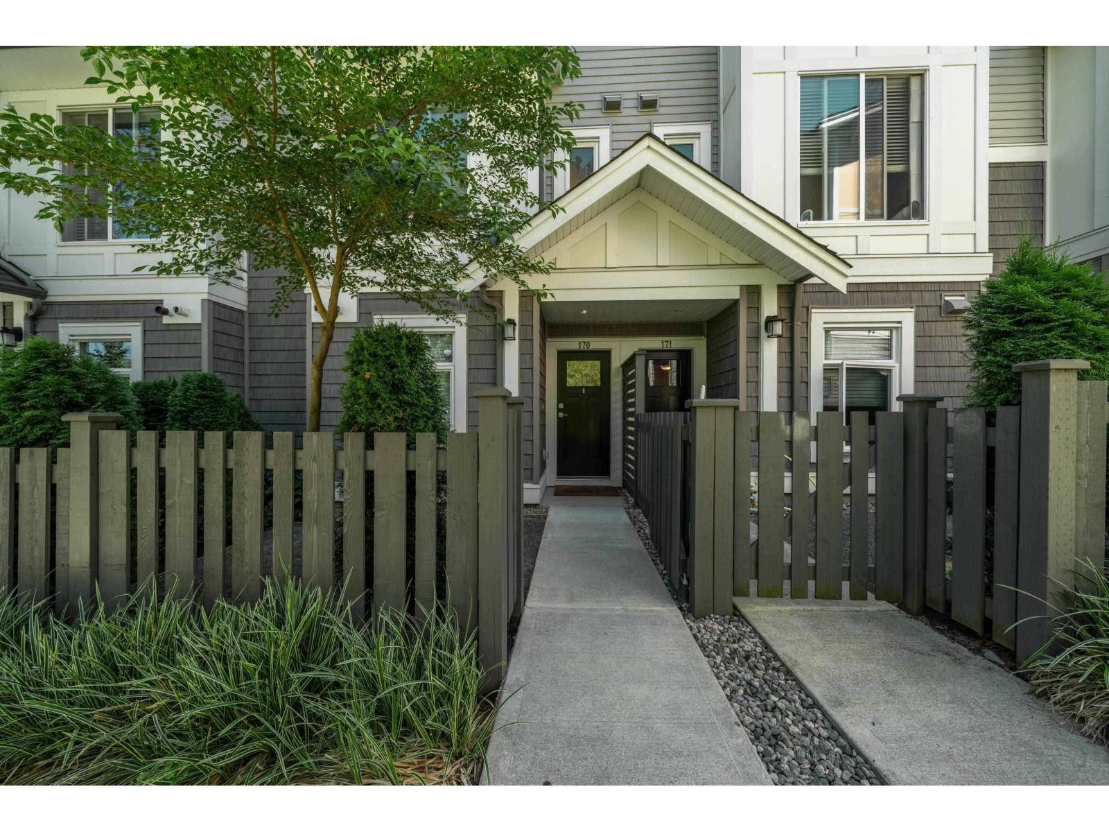 Photo 2 of 170 9718 161 A Street, Surrey BC