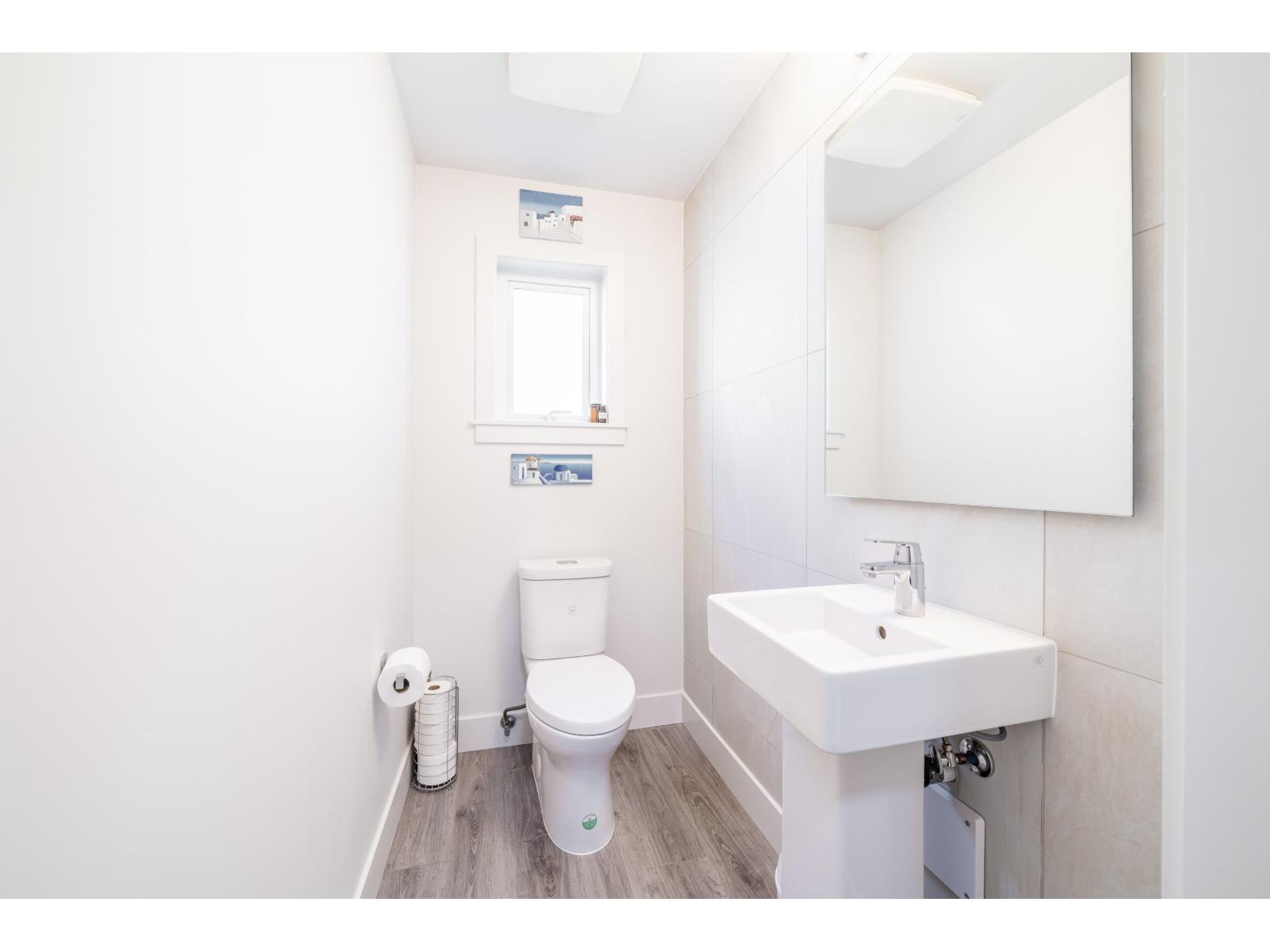 Photo 10 of 170 9718 161 A Street, Surrey BC