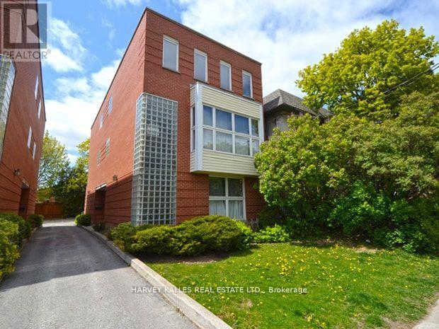 Photo 2 of C 1424 Bayview Avenue, Toronto ON