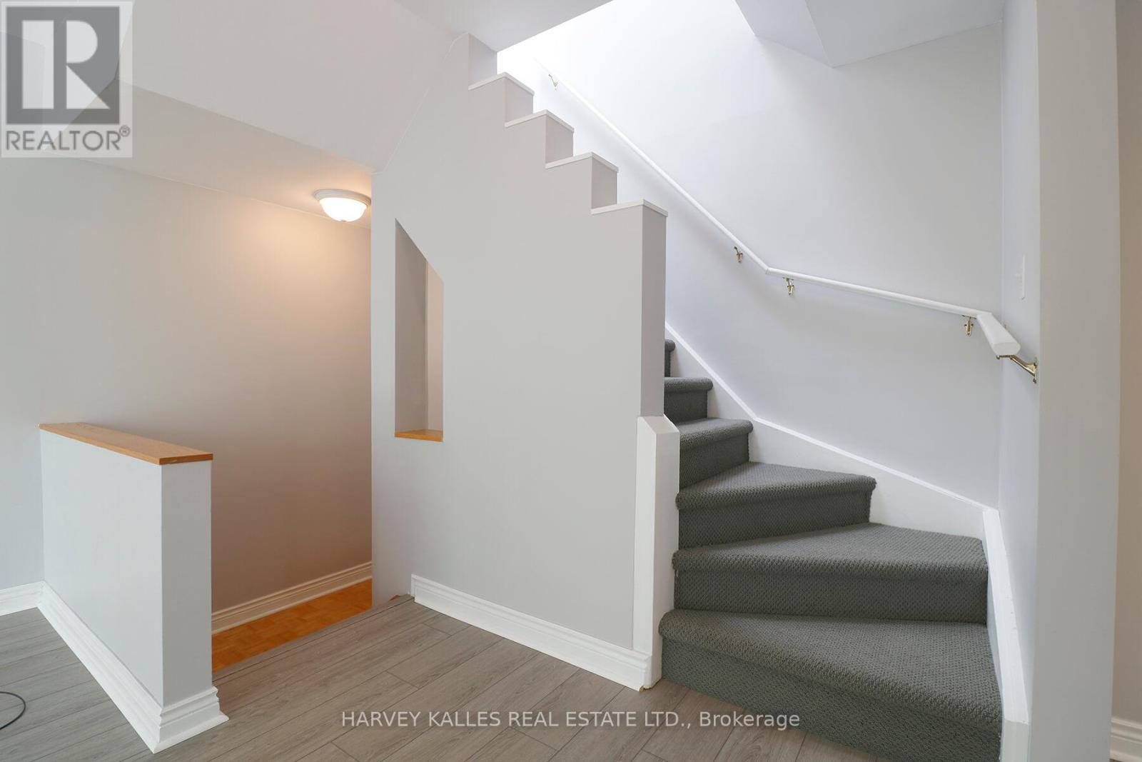 Photo 15 of C 1424 Bayview Avenue, Toronto ON