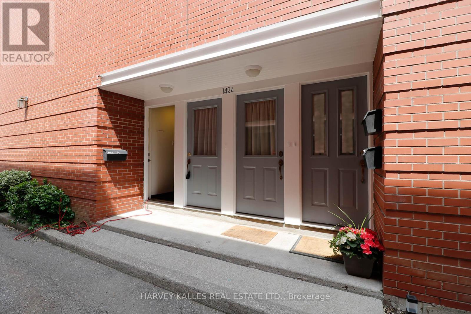 Photo 6 of C 1424 Bayview Avenue, Toronto ON