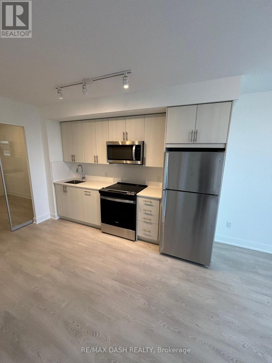 Photo 6 of 352 2425 Simcoe Street N, Oshawa ON