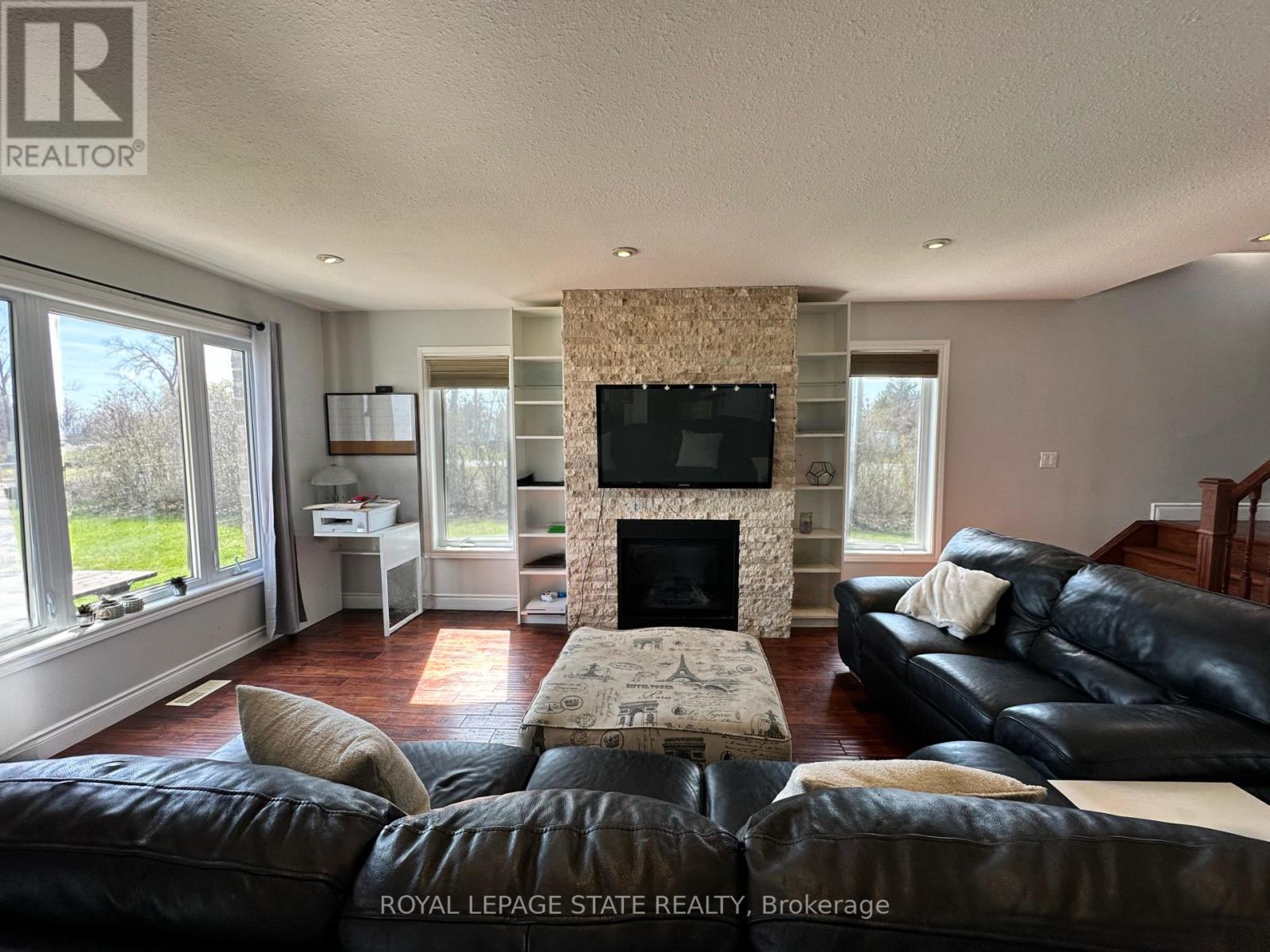 Photo 9 of 2801 North Shore Drive, Haldimand ON