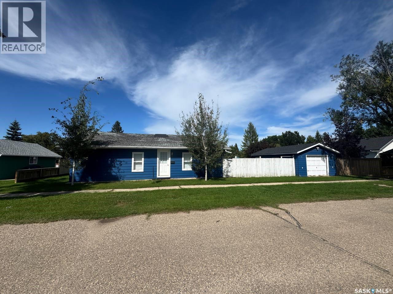 Photo 2 of 315 2nd Street E, Langham SK