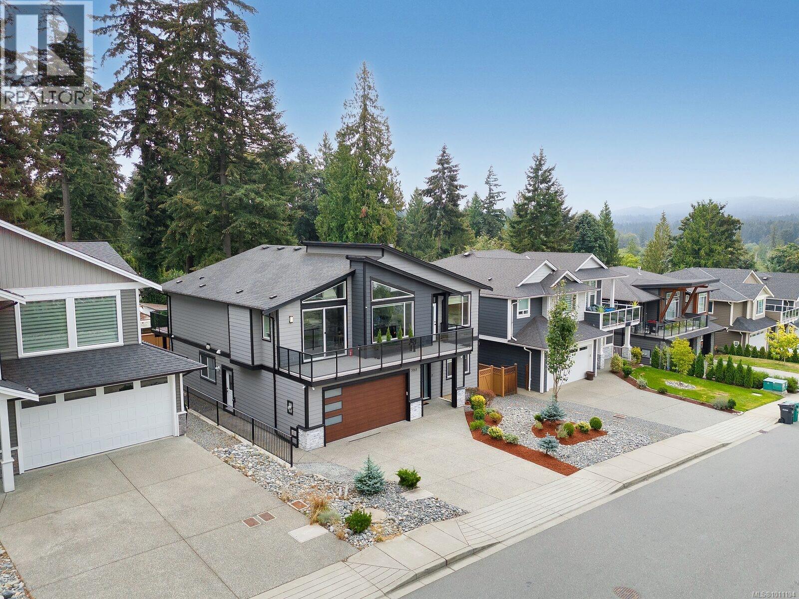Photo 3 of 3765 Marjorie Way, Nanaimo BC