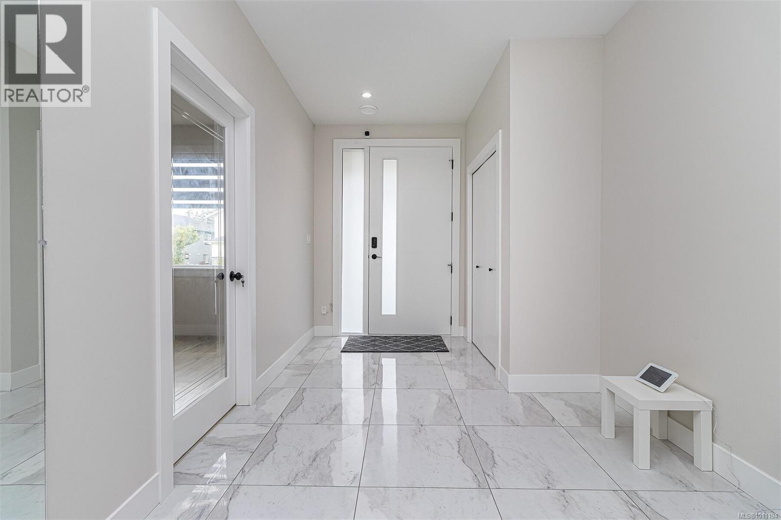Photo 10 of 3765 Marjorie Way, Nanaimo BC