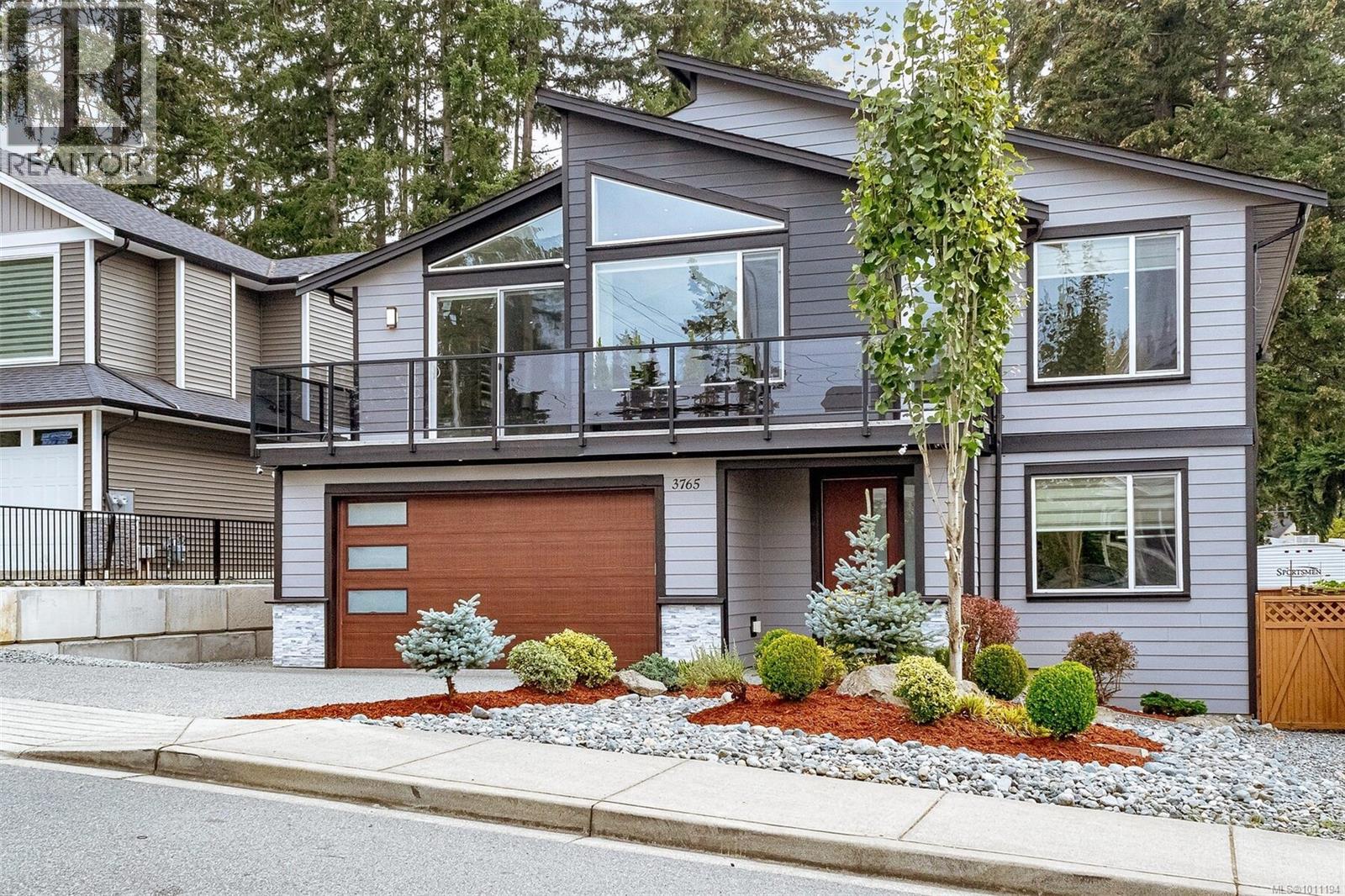 Photo 2 of 3765 Marjorie Way, Nanaimo BC