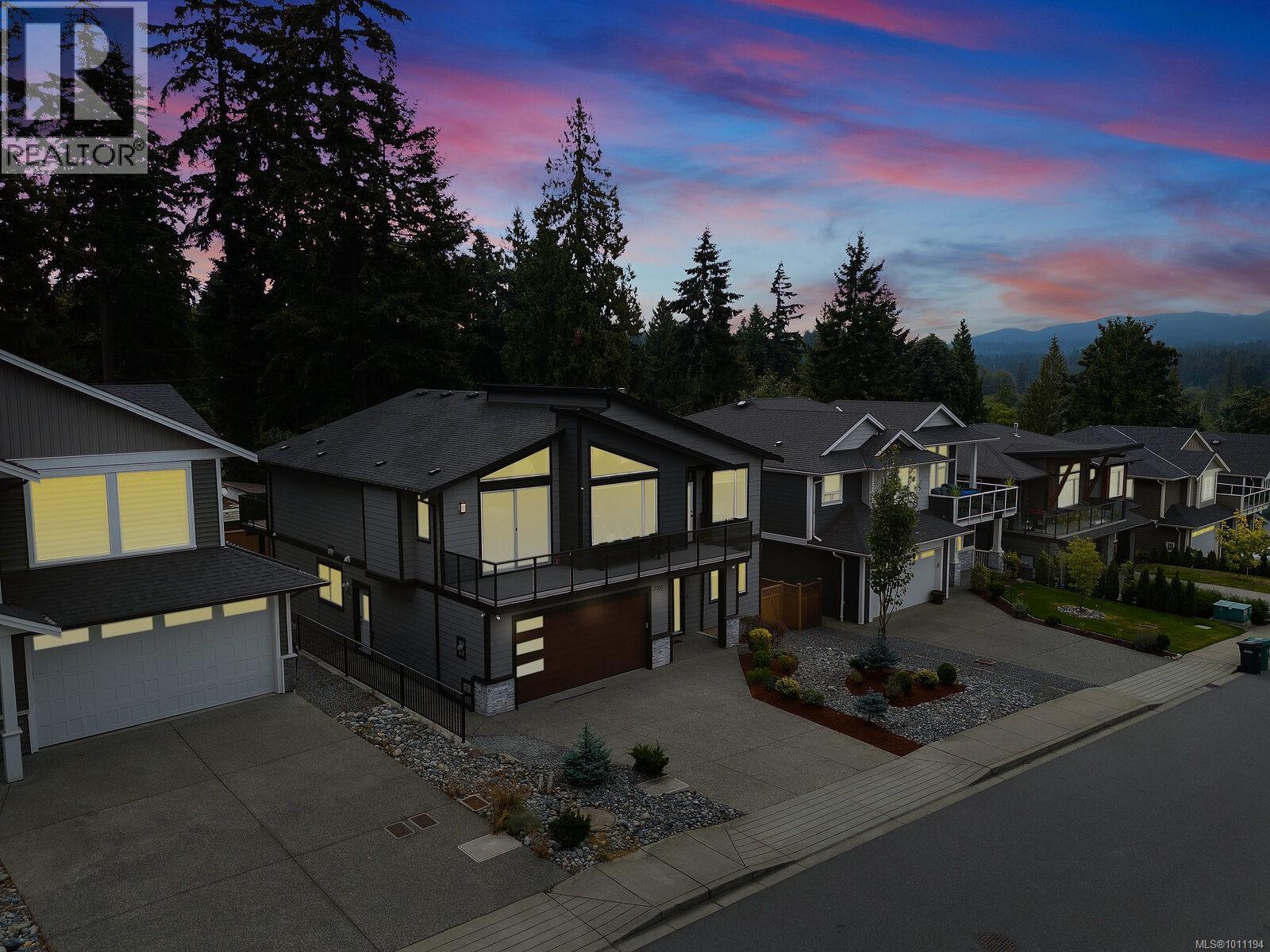 Photo 6 of 3765 Marjorie Way, Nanaimo BC