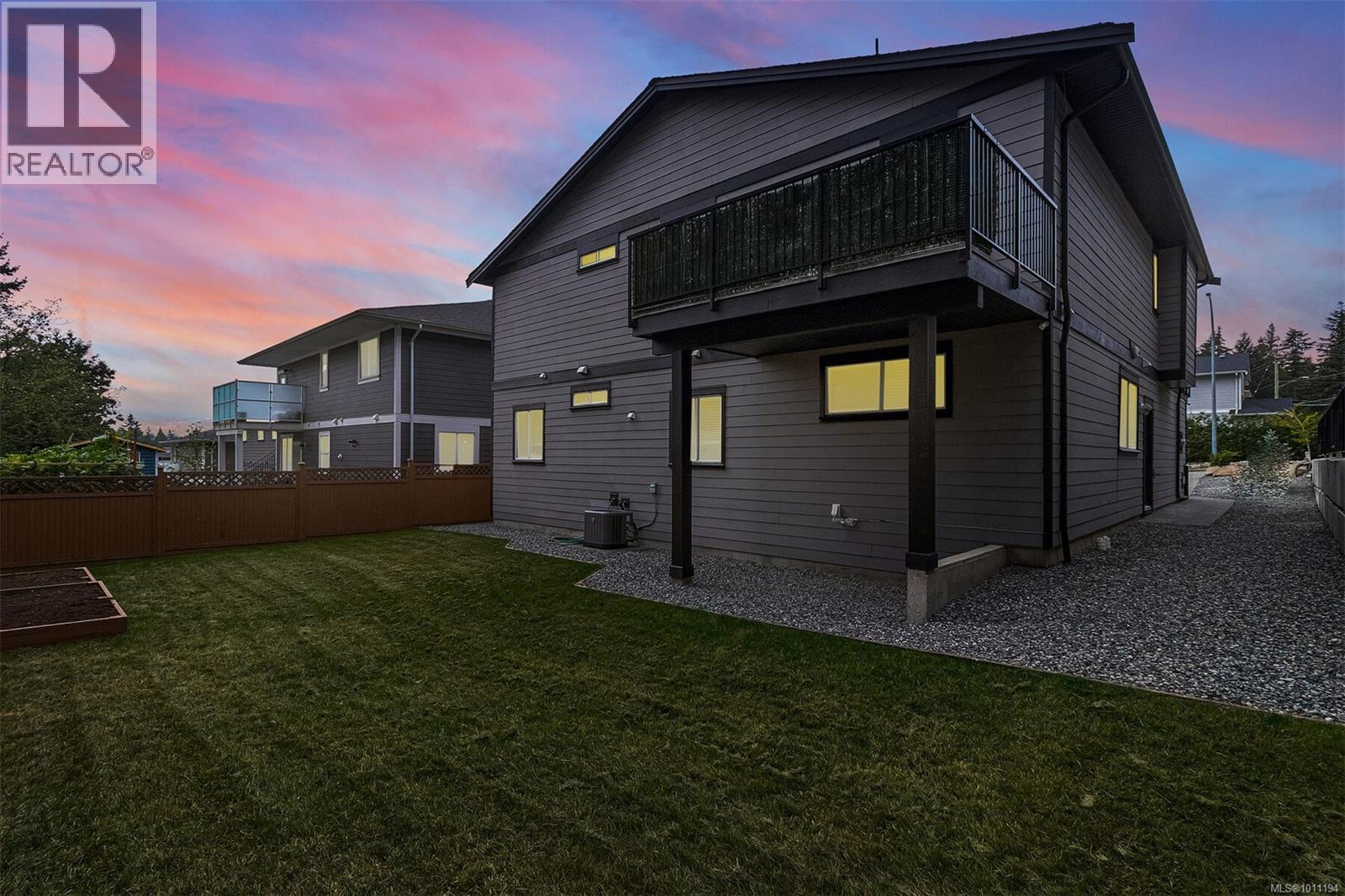 Photo 5 of 3765 Marjorie Way, Nanaimo BC