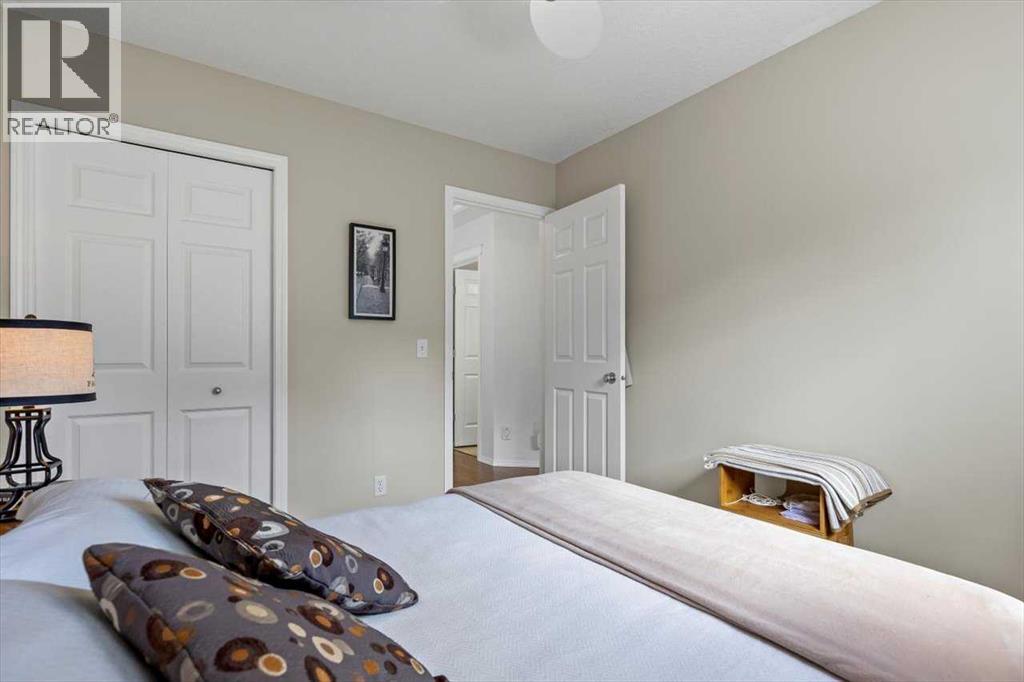 Single Family House for Sale in  Eversyde Circle SW Evergreen Calgary 