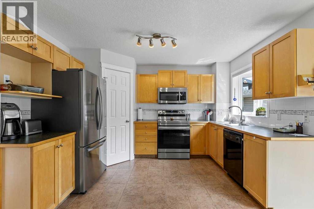 Single Family House for Sale in  Eversyde Circle SW Evergreen Calgary 