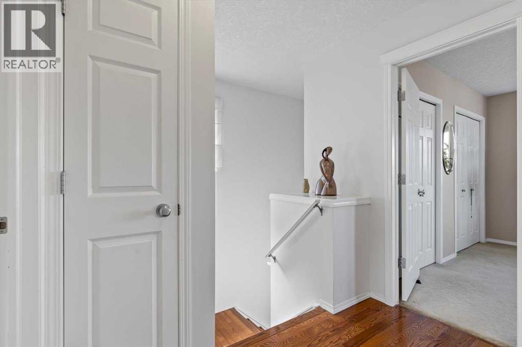 Single Family House for Sale in  Eversyde Circle SW Evergreen Calgary 