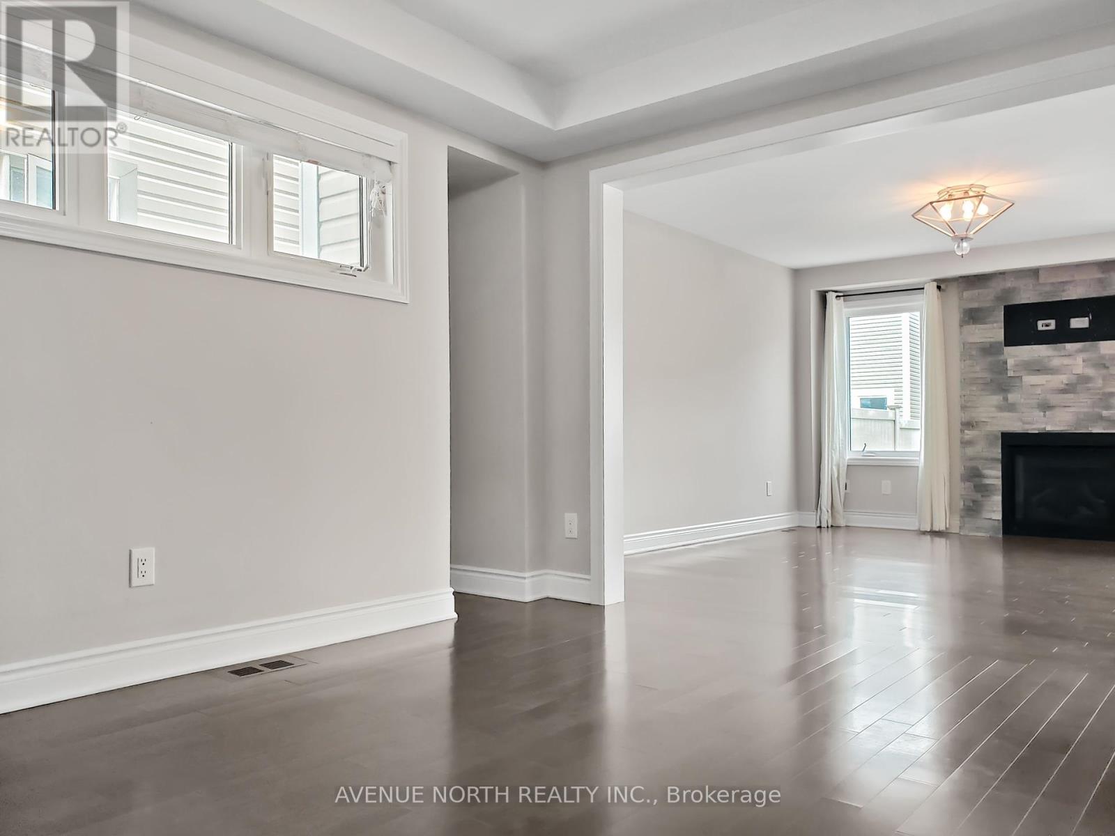 Photo 2 of 768 Rosehill Avenue, Ottawa ON