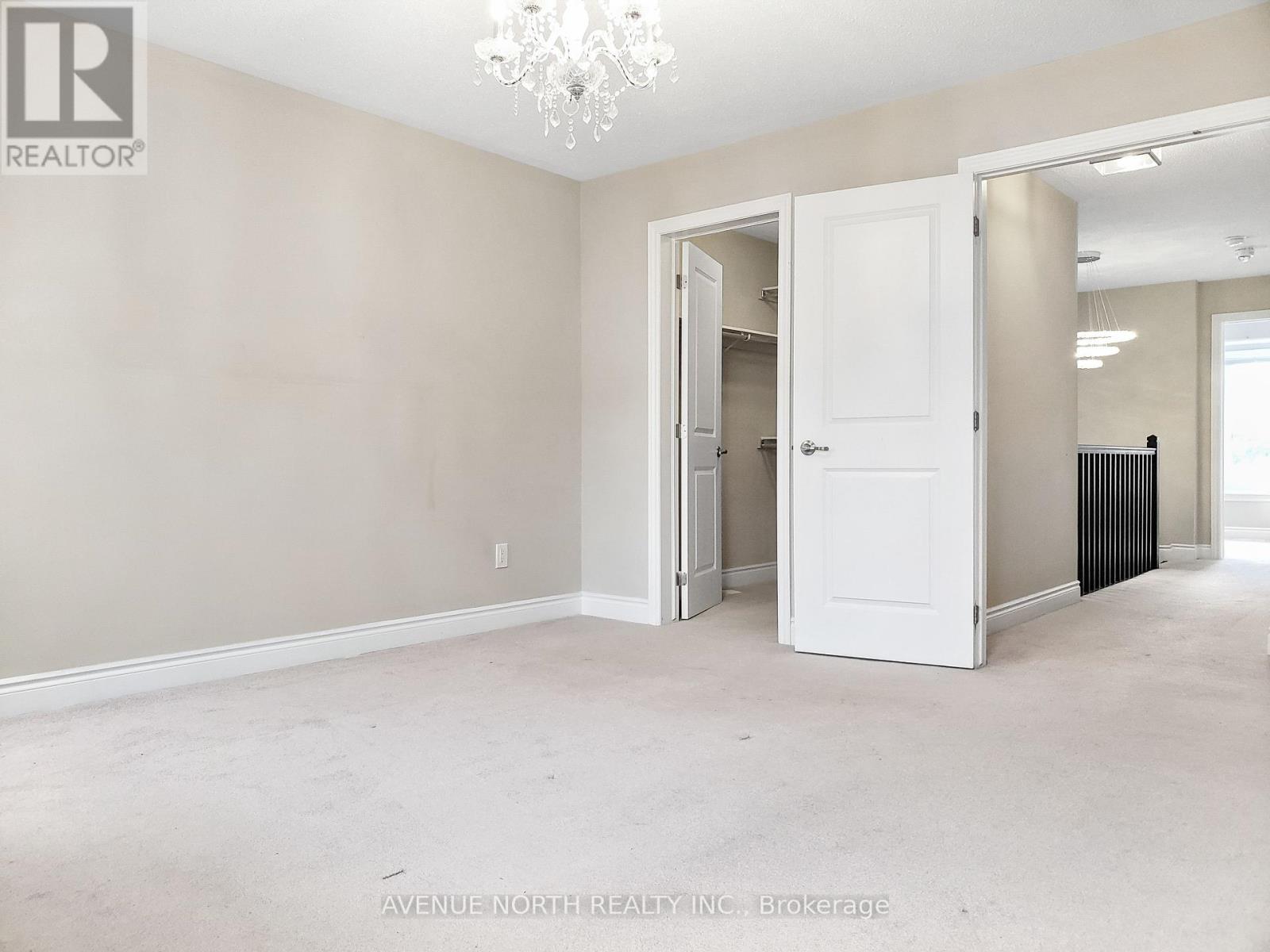 Photo 5 of 768 Rosehill Avenue, Ottawa ON
