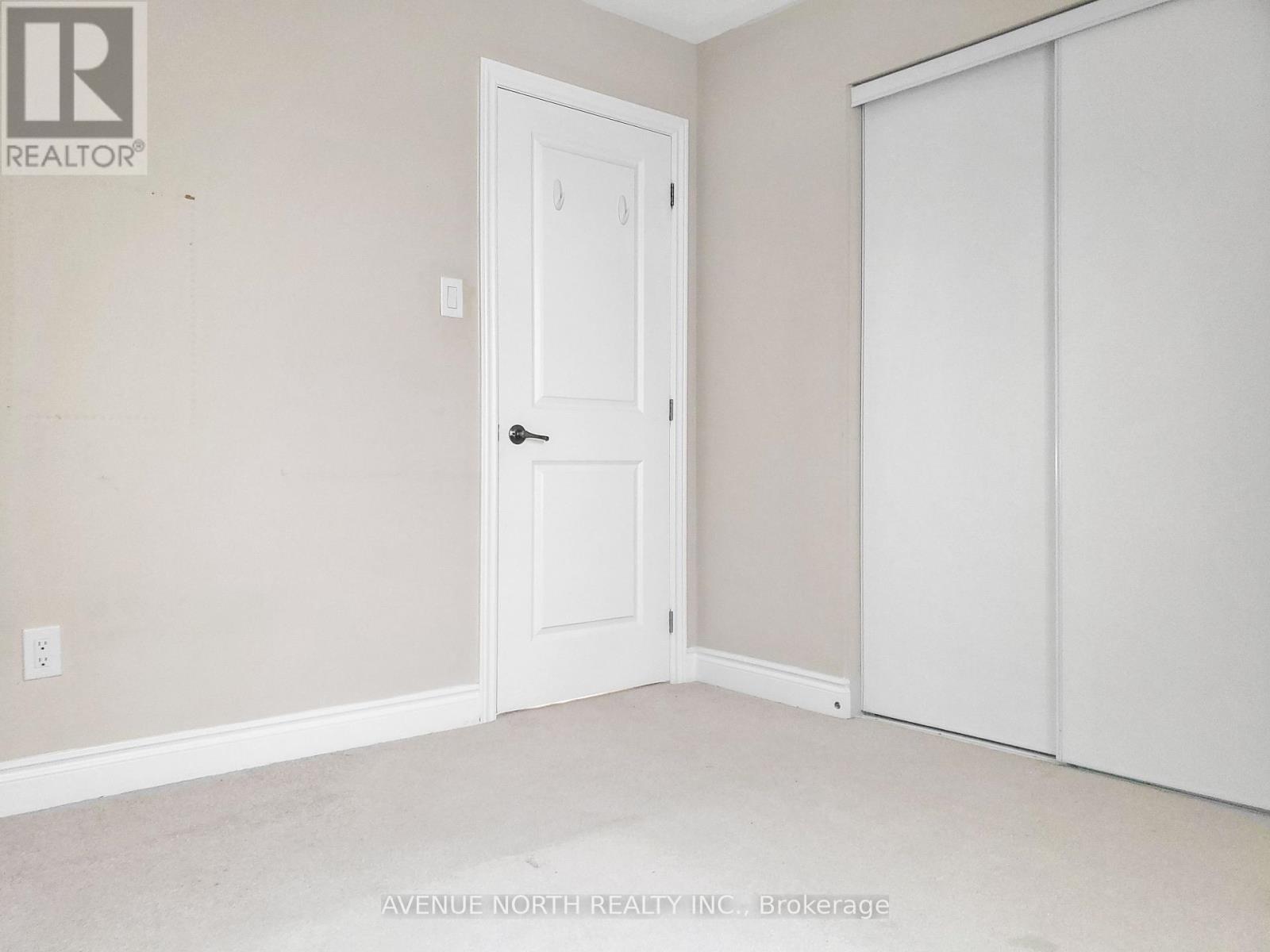 Photo 1 of 768 Rosehill Avenue, Ottawa ON