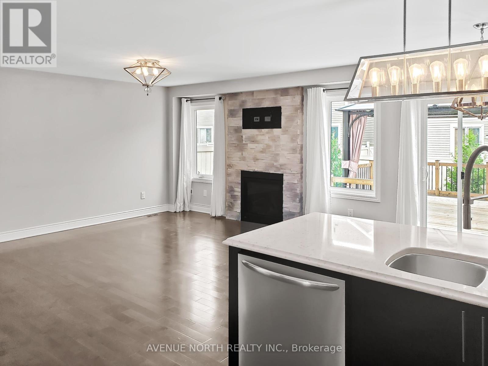 Photo 17 of 768 Rosehill Avenue, Ottawa ON