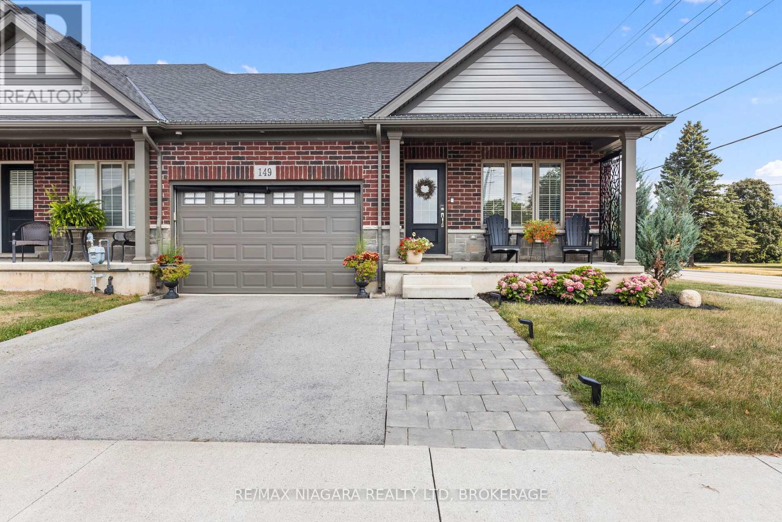 Photo 2 of 149 Acacia Road, Pelham ON
