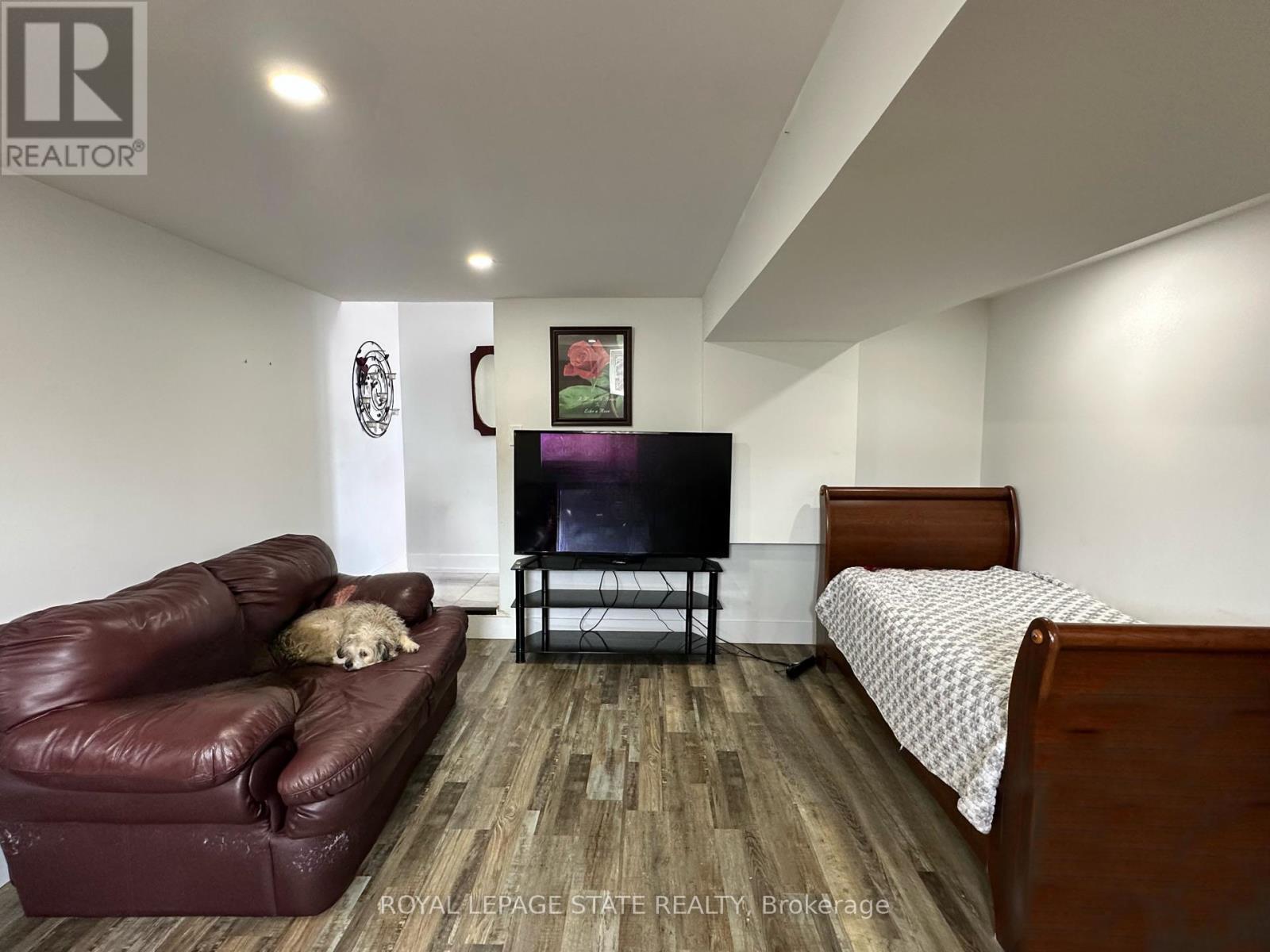 Photo 9 of 14 Anson Avenue, Hamilton ON