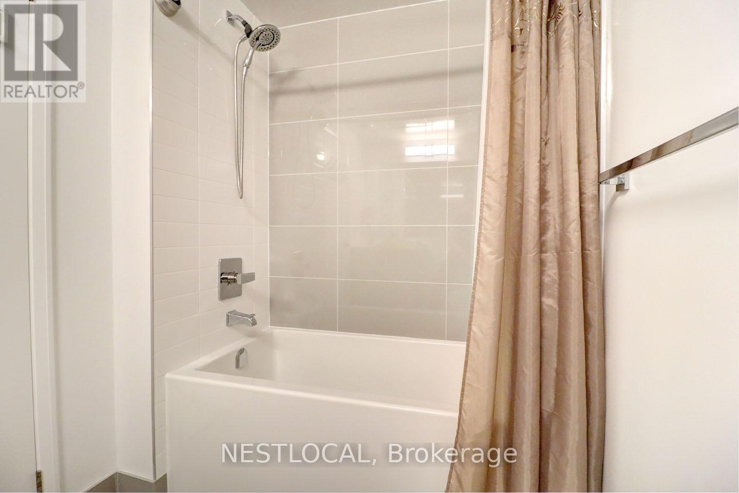 Photo 21 of 451 26 Gibbs Road, Toronto ON