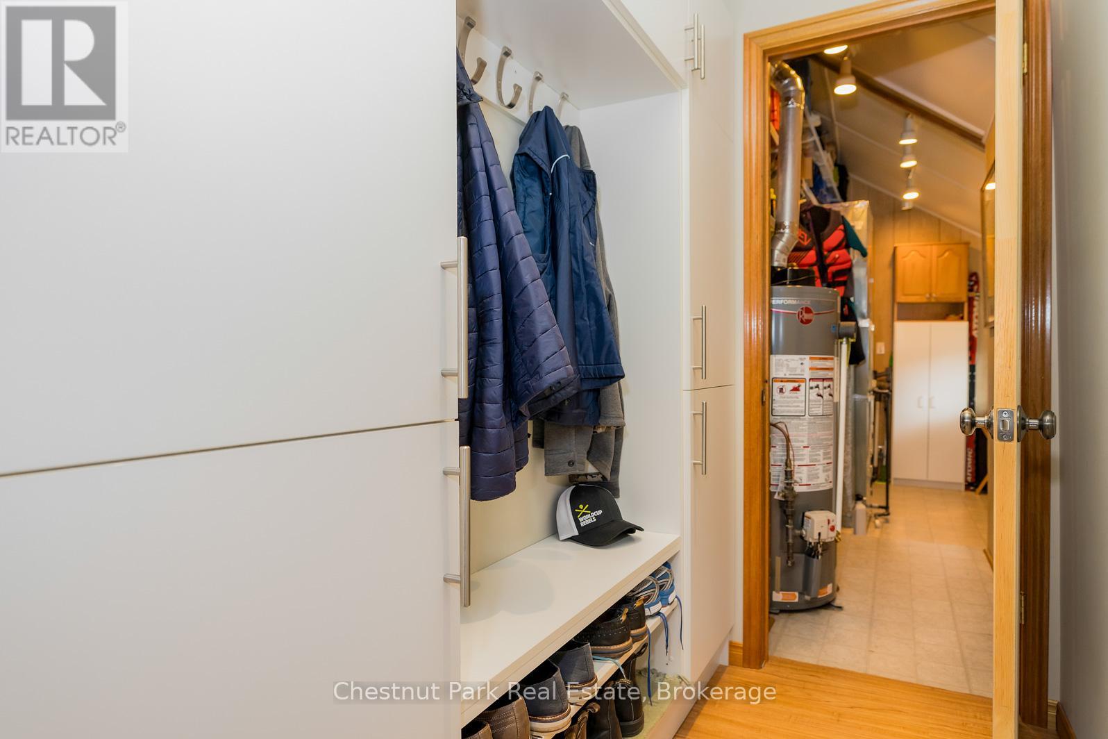 Photo 23 of 169 Walnut Street, Collingwood ON