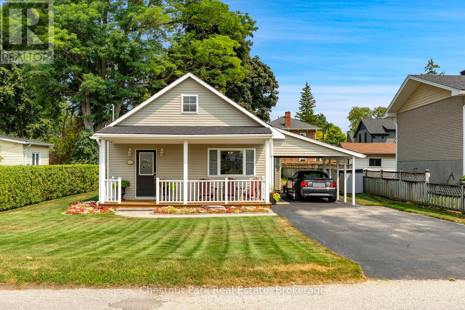 Photo 31 of 169 Walnut Street, Collingwood ON