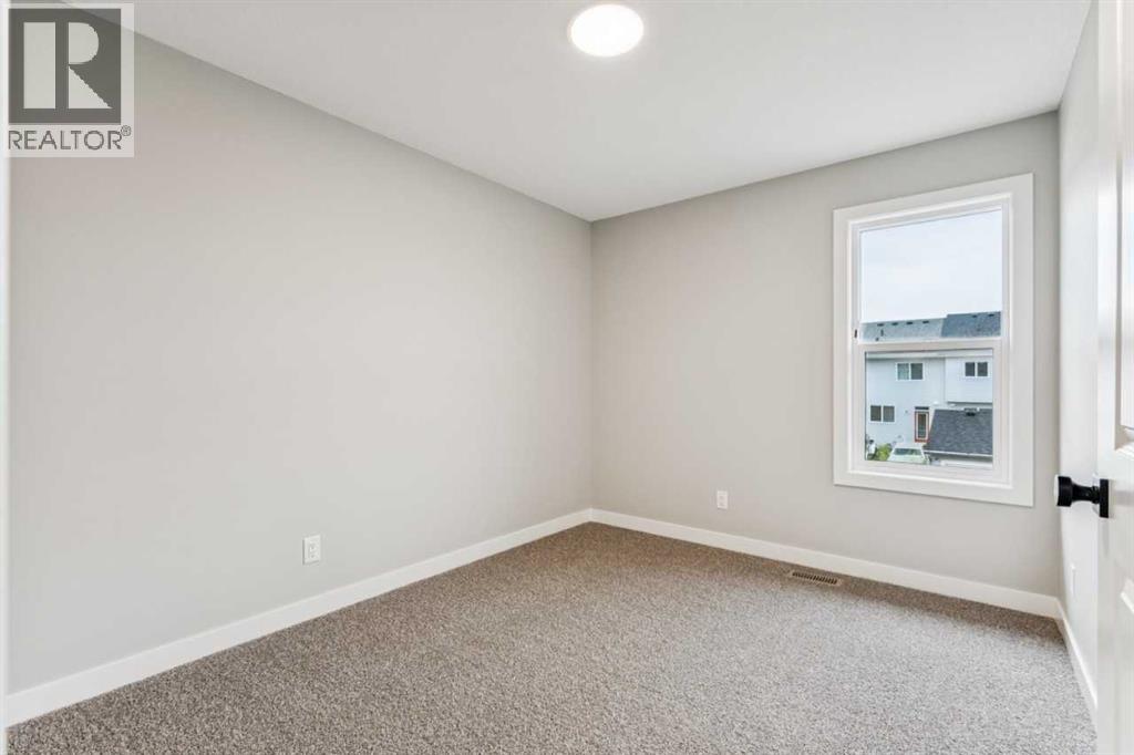 Photo 12 of 41 Savanna Place Ne, Calgary AB
