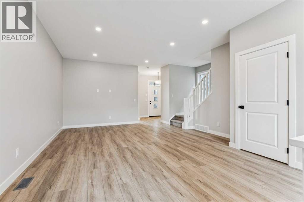 Photo 15 of 41 Savanna Place Ne, Calgary AB