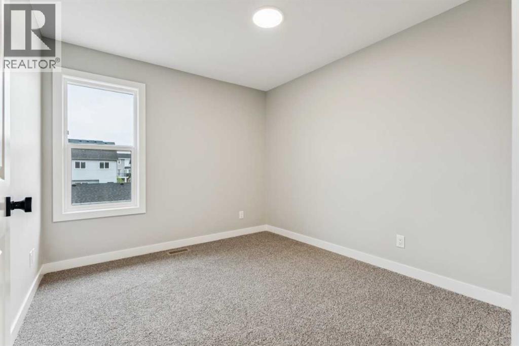 Photo 5 of 41 Savanna Place Ne, Calgary AB