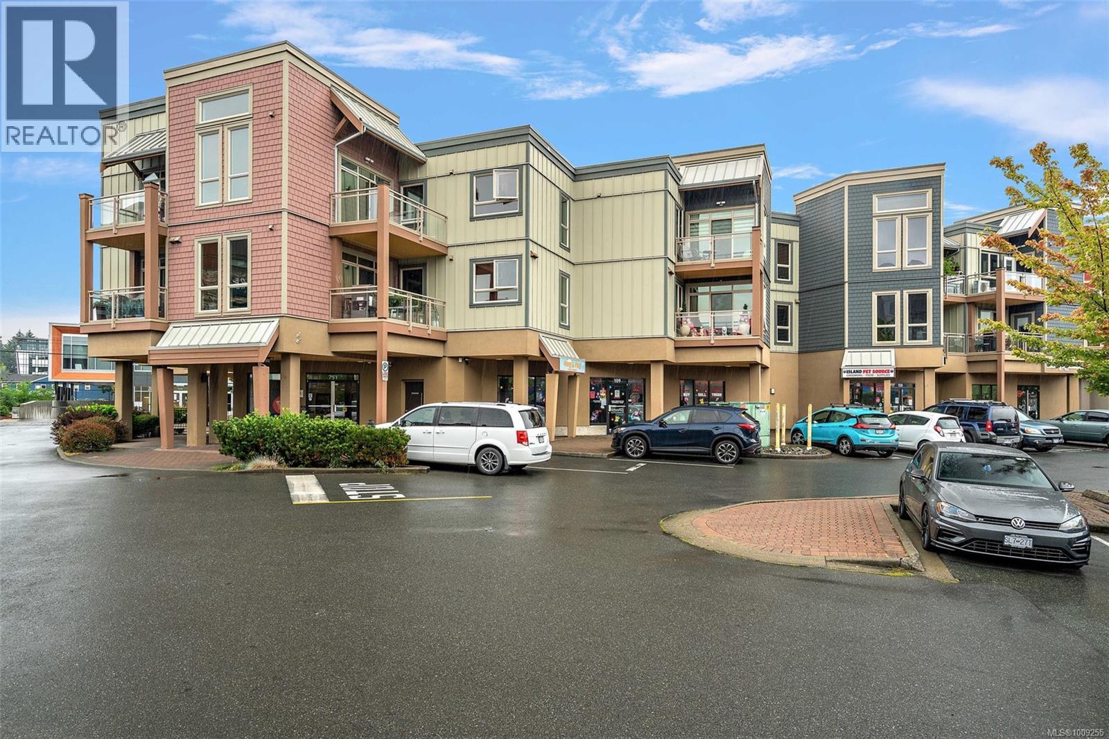 Photo 7 of 203 751 Goldstream Ave, Langford BC