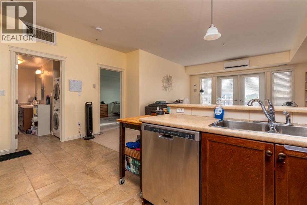 Photo 4 of 313 4102 69 Avenue, Lloydminster AB