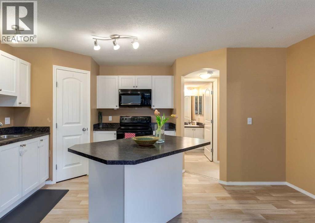 Photo 9 of 106 70 Panatella Landing Nw, Calgary AB