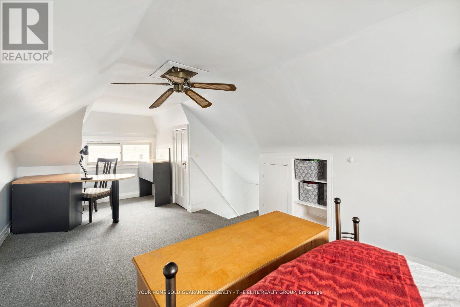 Photo 11 of 167 Balsam Avenue N, Hamilton ON