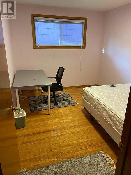 Photo 8 of Furnished 122 Rifle Range Road, Hamilton ON