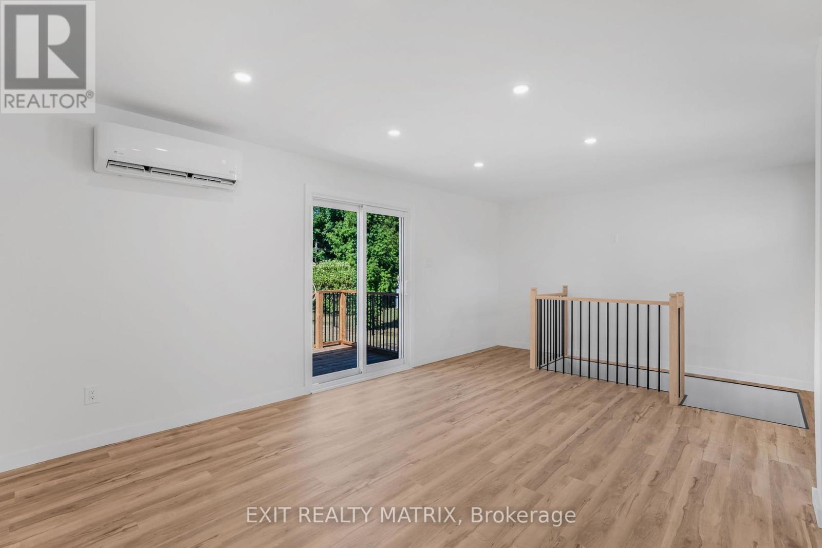 Photo 18 of 537 Higginson Street, Hawkesbury ON