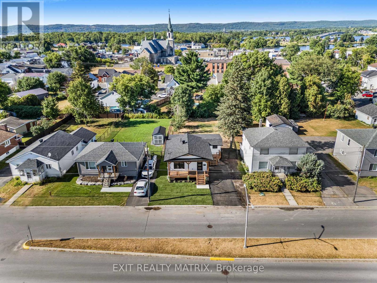 Photo 25 of 537 Higginson Street, Hawkesbury ON