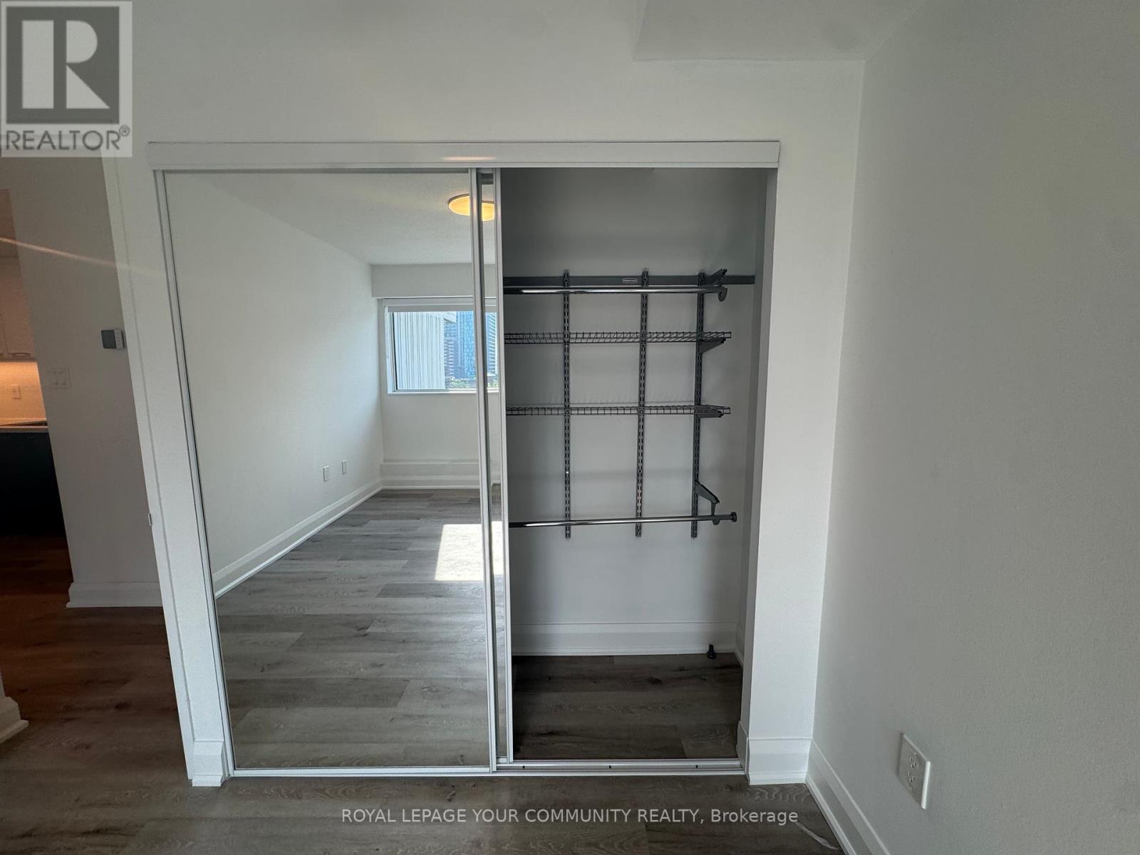 Photo 17 of 0819 191 Sherbourne Street, Toronto ON