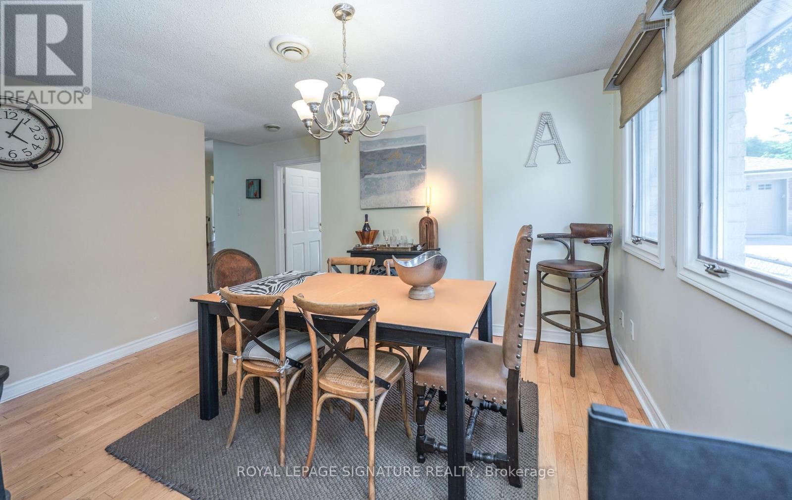 Photo 25 of 2098 Pharmacy Avenue, Toronto ON