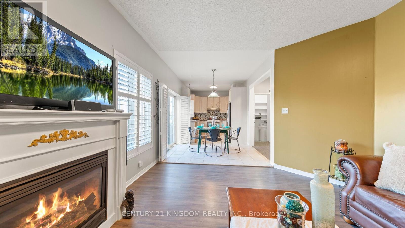Photo 5 of 35 Haskell Avenue, Ajax ON