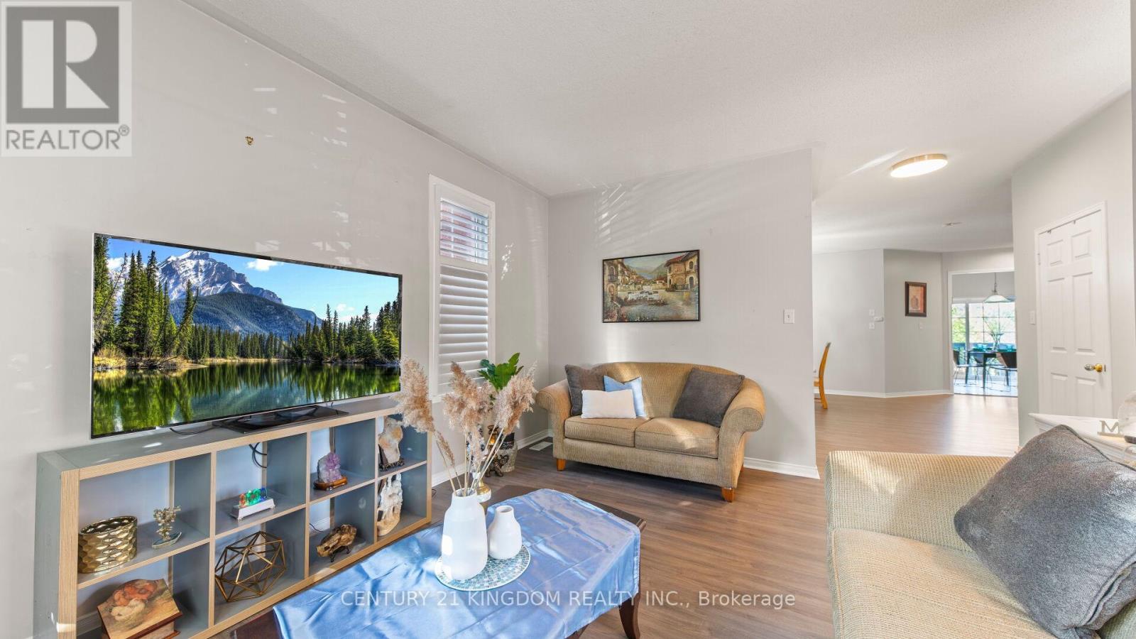 Photo 8 of 35 Haskell Avenue, Ajax ON