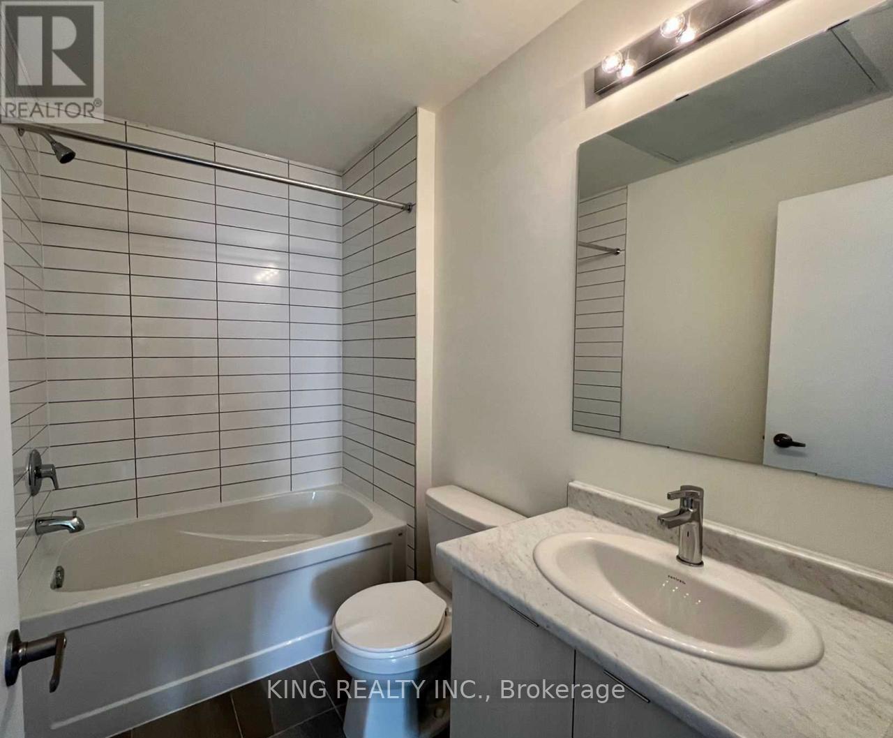 Photo 3 of 411 1525 Kingston Road W, Pickering ON