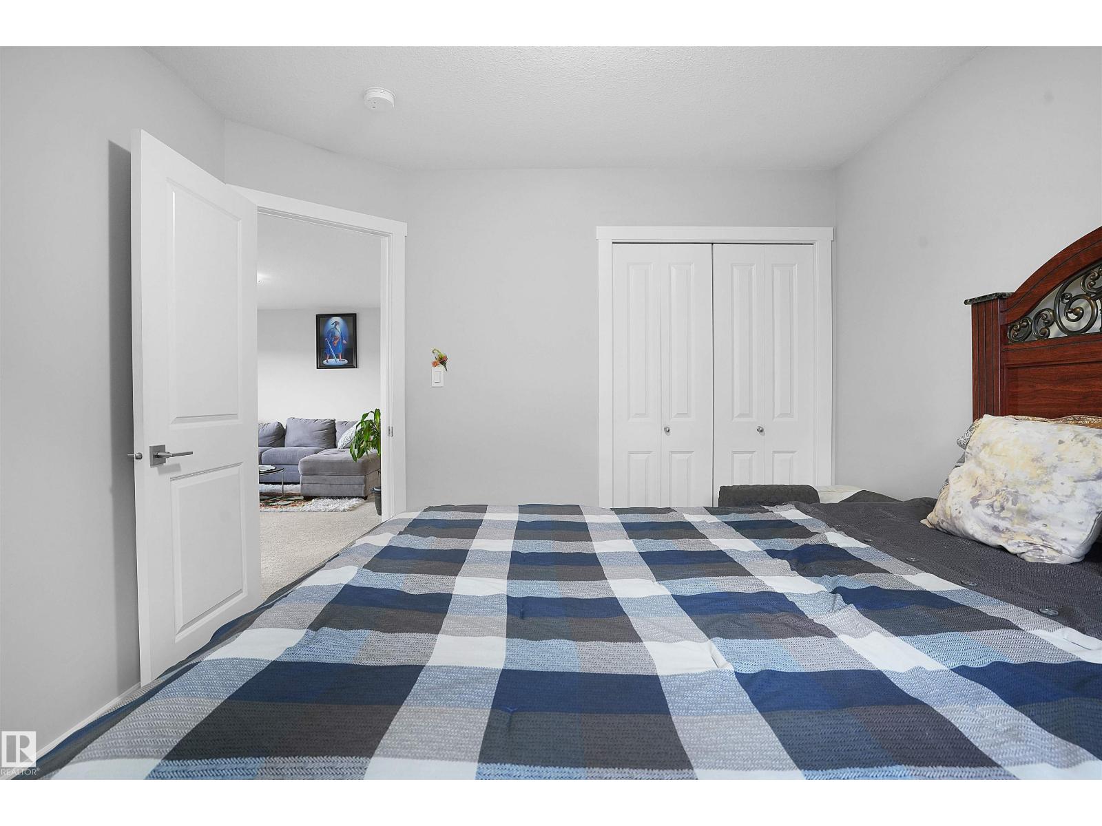Photo 11 of 464 42 Ave Nw Nw, Edmonton AB