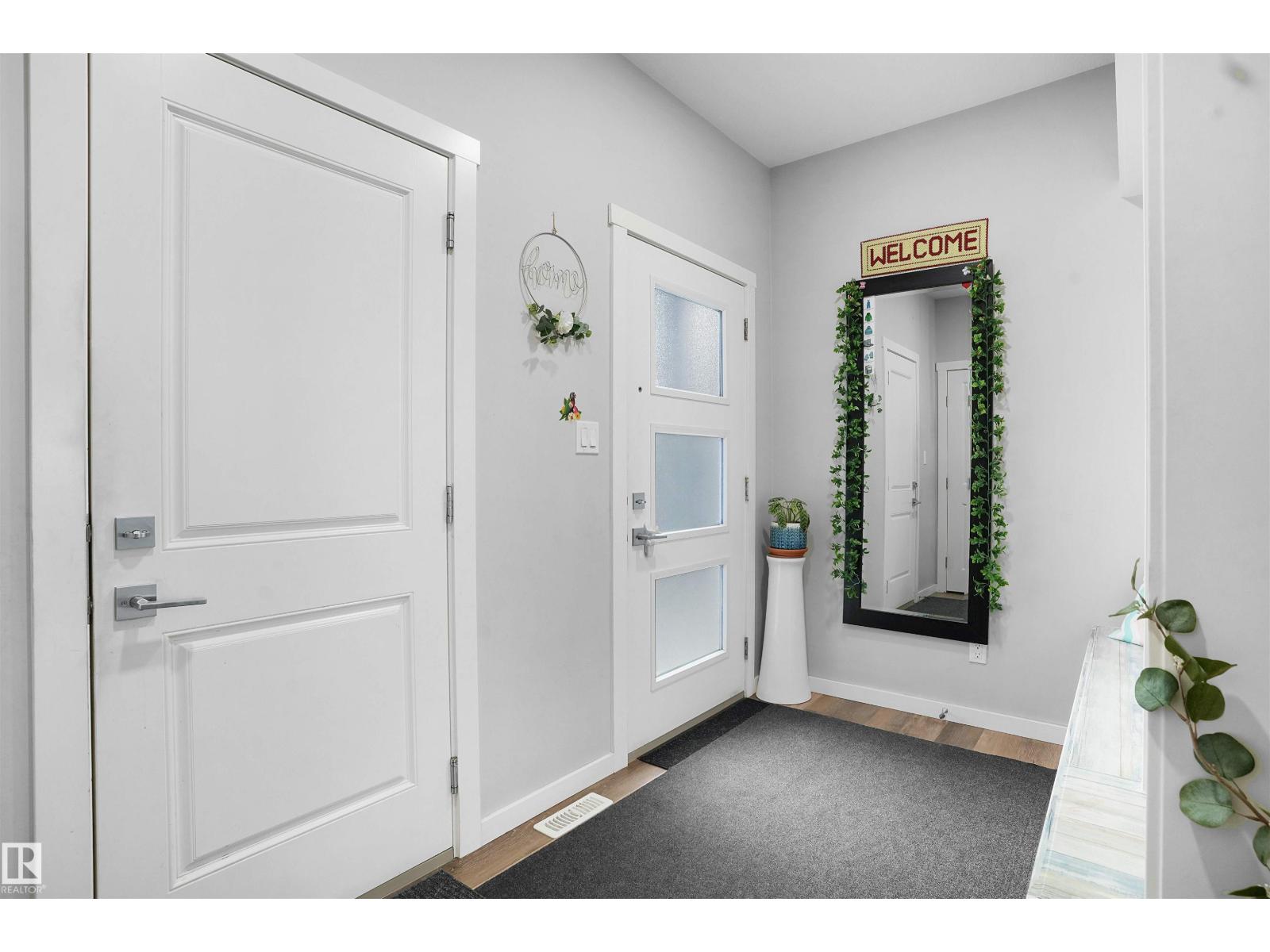 Photo 16 of 464 42 Ave Nw Nw, Edmonton AB