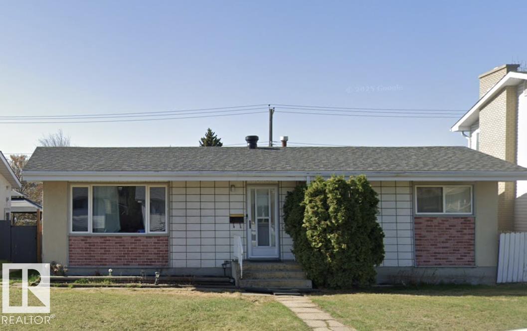 Photo 1 of 16103 87 A Av Nw, Edmonton AB